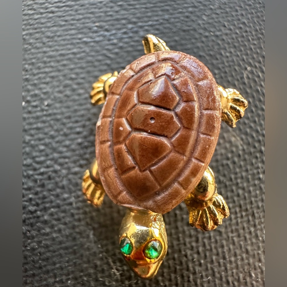Vintage Turtle Gold Tone Metal Green Eyes Enamel  Brooch